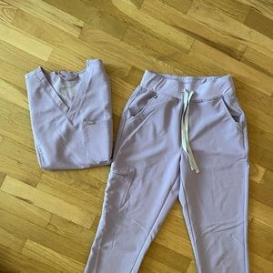 LAVENDER DEW Figs Scrubs XS